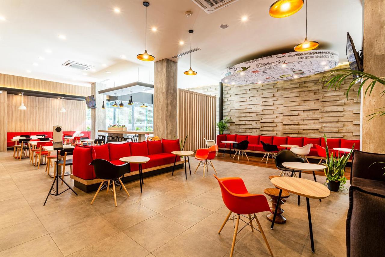 Ibis Hotel 3*